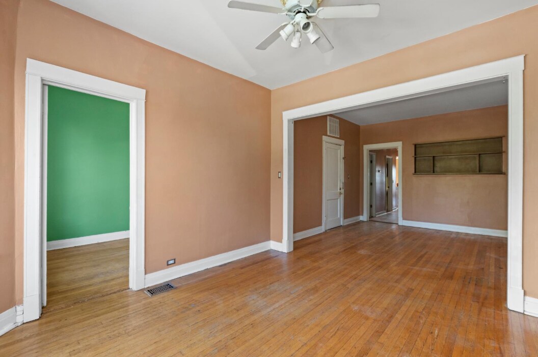 Building Photo - 3145 W Augusta Blvd