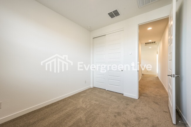 Building Photo - 9733 W Catalina Dr