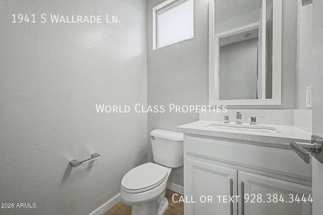 Building Photo - 1941 S Wallrade Ln