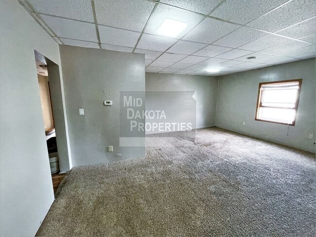 Building Photo - 420 E 6th Ave