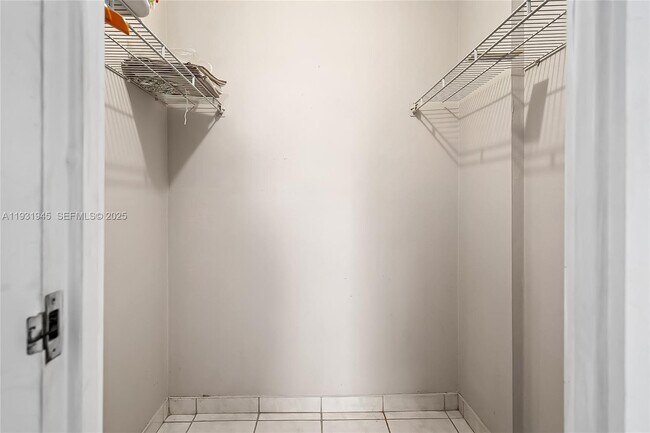 Building Photo - 210 172nd St