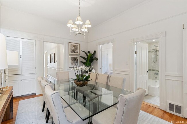 Building Photo - NEW! Stunning Pacific Heights Top-Floor Co...