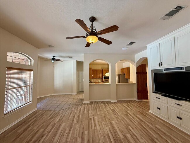 Building Photo - 1424 Redden Cove