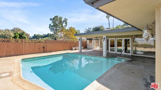 Building Photo - 3446 Alginet Dr