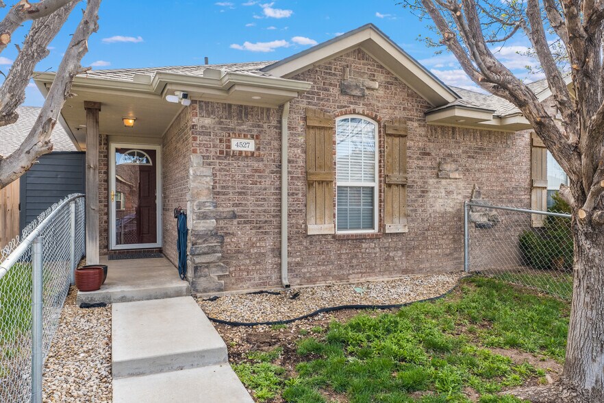 Front view of home - 4527 Ida Louise Ct