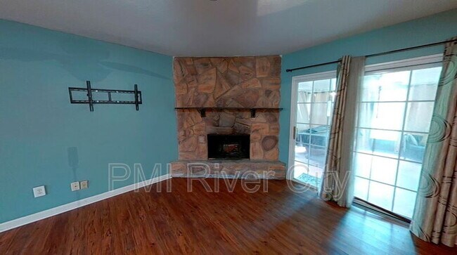 Building Photo - 5998 Greenwillow Ln S