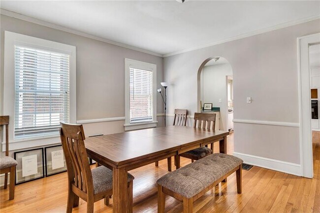 Building Photo - 773 Brookridge Dr NE