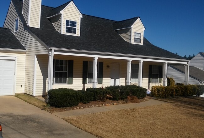 Cozy Ellenwood Homep - 2732 Holly Berry Dr