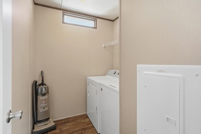 Building Photo - 438 Benjamin Ln