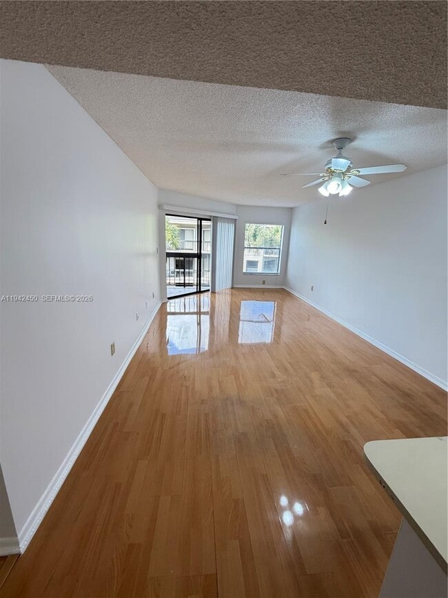 Building Photo - 8810 SW 132nd Pl