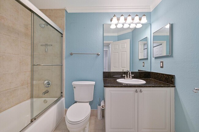 Building Photo - 8561 Evernia Ct