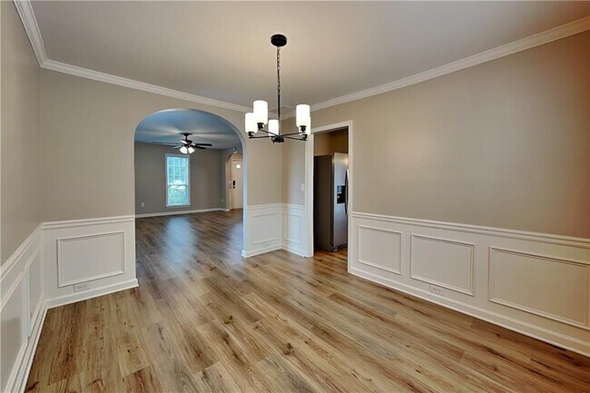 Building Photo - 2250 Winthrope Way Dr