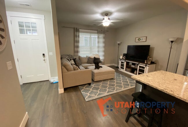 Building Photo - 12272 S Macdill Ct