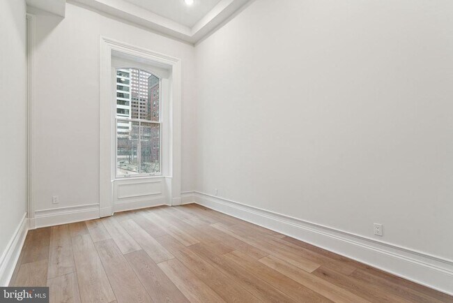 Building Photo - 1822 Chestnut St