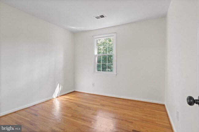 Building Photo - 5522 Conistone Ct