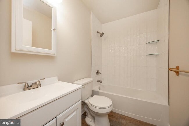 Building Photo - 1104 St Michaels Ct