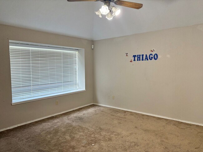 Building Photo - 16307 Leamington Ln