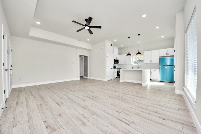 Building Photo - 7815 Joy St