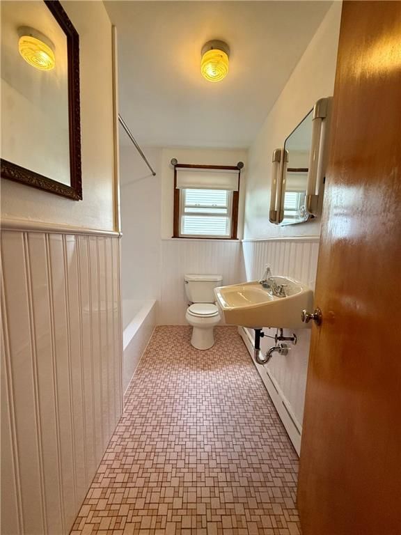 Building Photo - 25 Thurston Ave