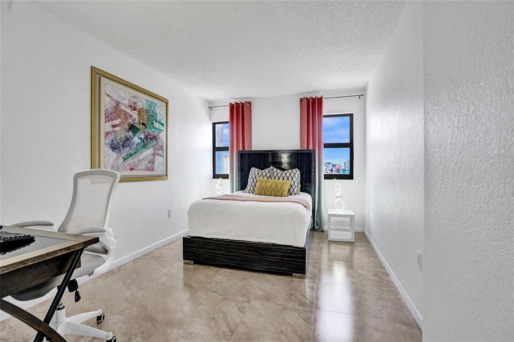 Building Photo - 1201 S Ocean Dr
