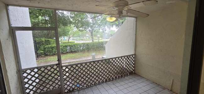 Building Photo - 3177 Coral Hills Dr