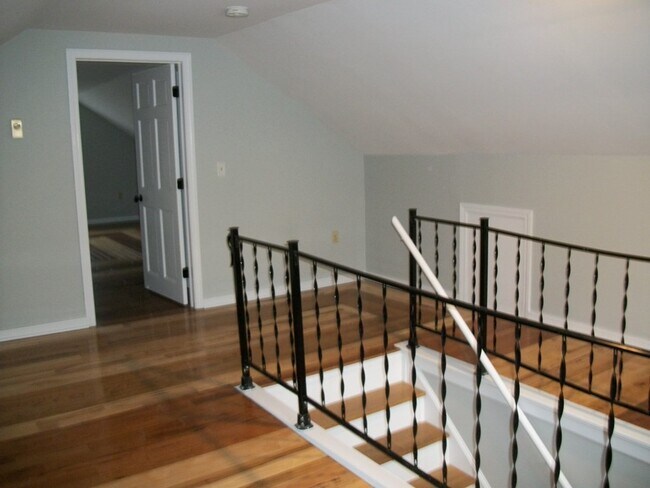 Building Photo - 125 Gorham St