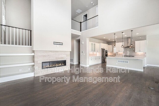 Building Photo - 533 Red Thistle Dr
