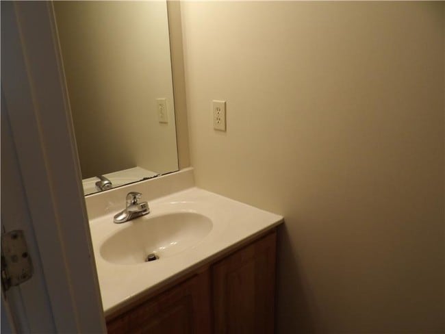 Building Photo - 62 Deer Haven Ct