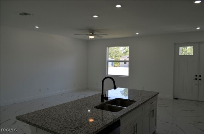 Building Photo - 2610 34th St W