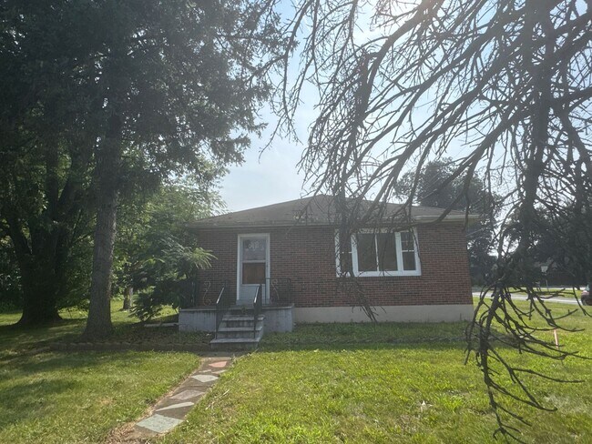 Primary Photo - Brick cape in Southern Lehigh school district