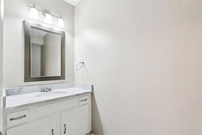 Building Photo - 500 Aries Dr
