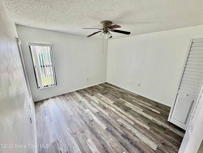 Building Photo - 420 Catamaran Dr
