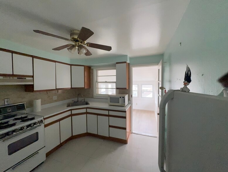 Kitchen - 45 N 21st St