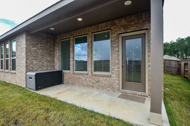 Building Photo - 28722 Mount Bonnell Dr
