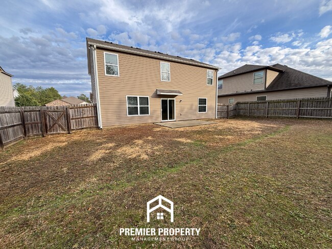 Building Photo - 213 Addison Dr