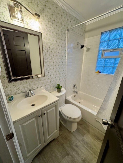 Building Photo - 6735 Dale Ave