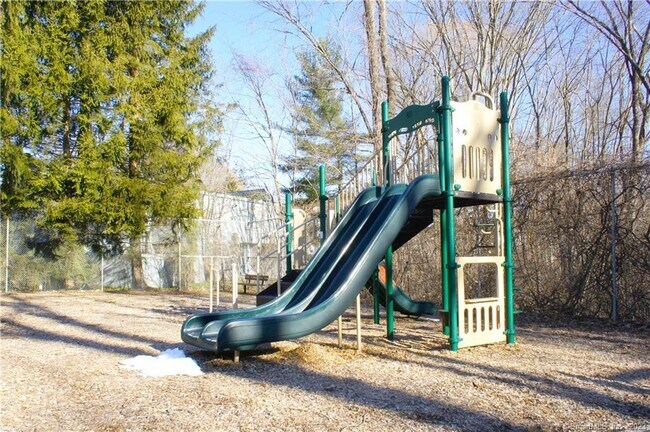 Building Photo - 2 Juneberry Ln