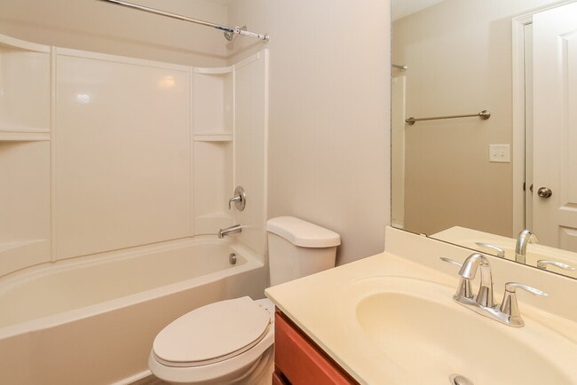 Building Photo - 14136 Green Birch Dr