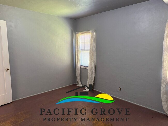 Building Photo - Delightful 3-Bedroom, 2 bath home in Pacif...