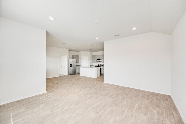 Building Photo - 400 Hodges St