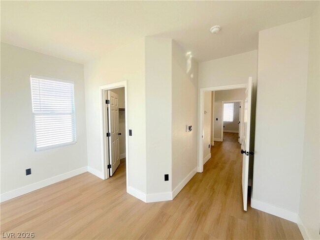 Building Photo - 376 Blackstone River Ave