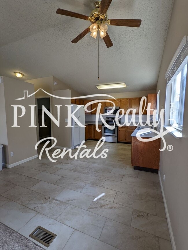 Building Photo - 415 Garwood Ct