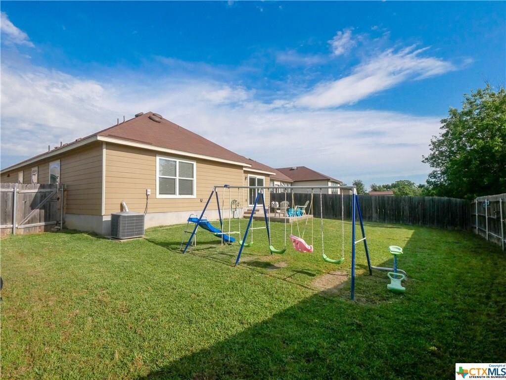 Building Photo - 1148 Lonesome Oak Drive