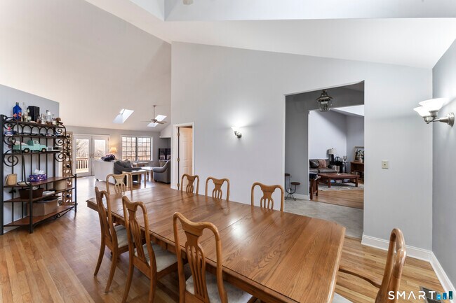 Building Photo - 7 Lower County Rd