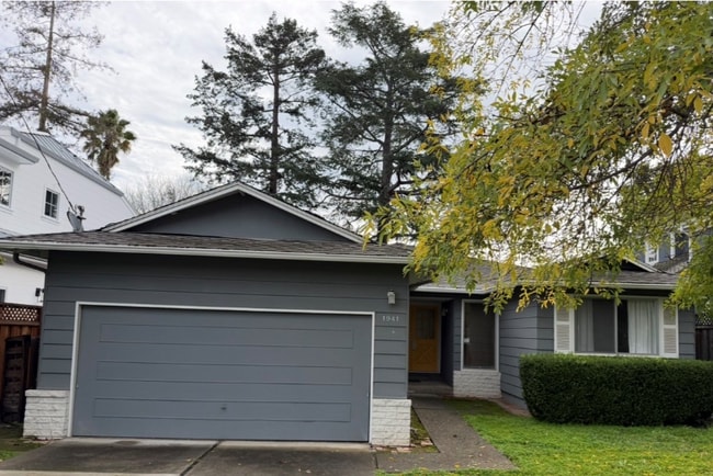 Building Photo - 1941 Perry Ave