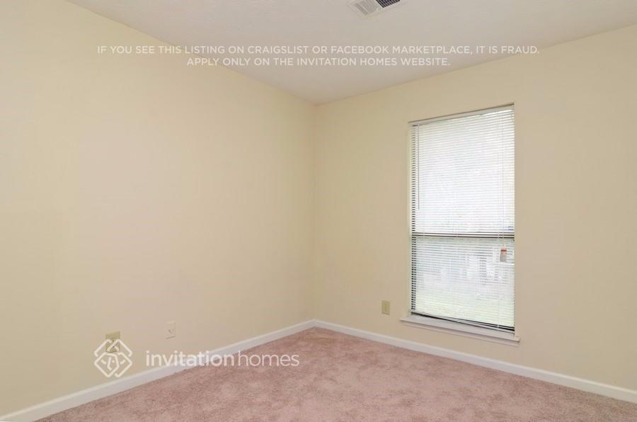 Building Photo - 1532 Kings Ridge Dr NW
