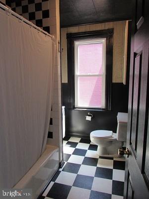 Building Photo - 115 N Reservoir St