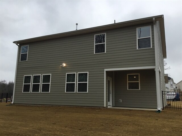 Building Photo - 327 Elmhurst Dr