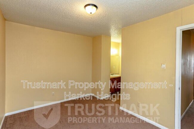 Building Photo - 4506 Lago Cir