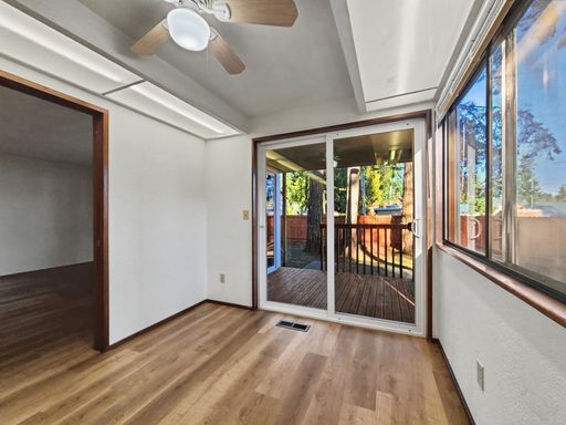 Building Photo - AVAILABLE NOW! Charming Kirkland Residence with Wood-Burning Fireplaces and Balcony